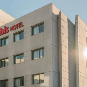 Ibis Отель Жирона
