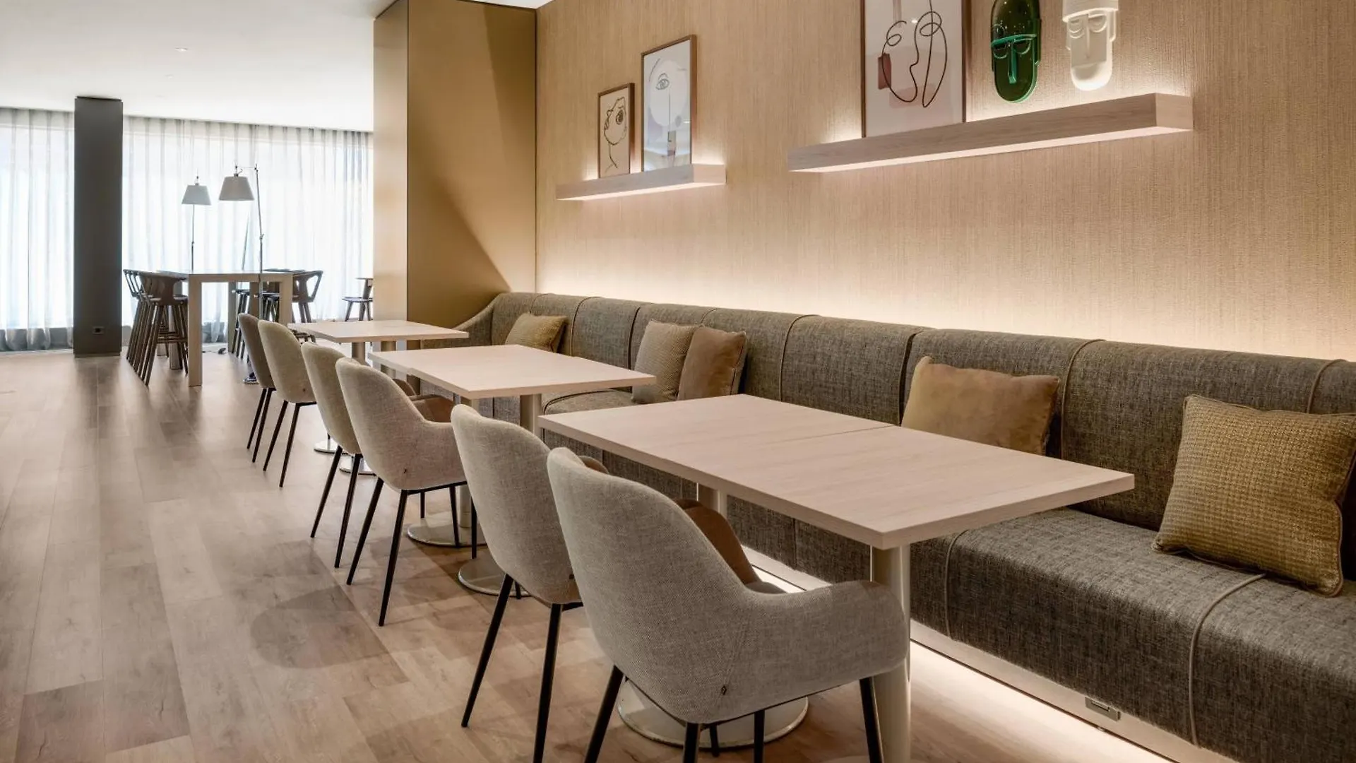Ac Hotel Tarragona By Marriott