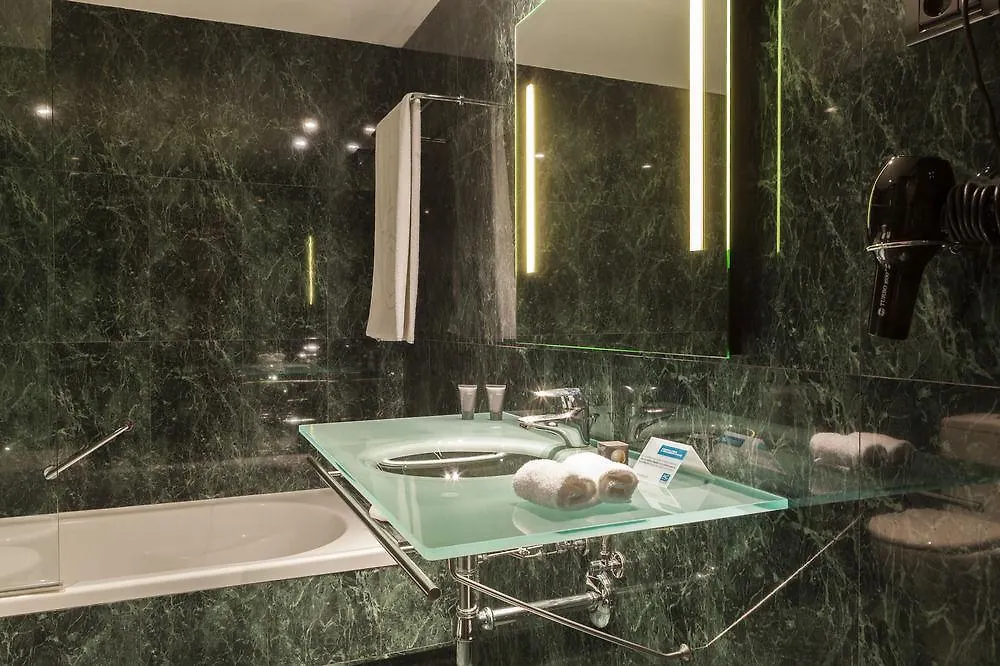 Ac Hotel Tarragona By Marriott
