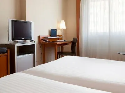 Ac Hotel Tarragona By Marriott 4*,